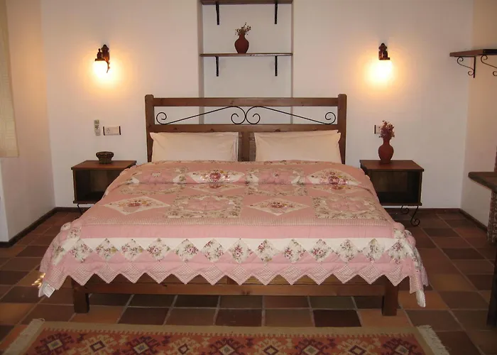 Guest house Happy Caretta 3*