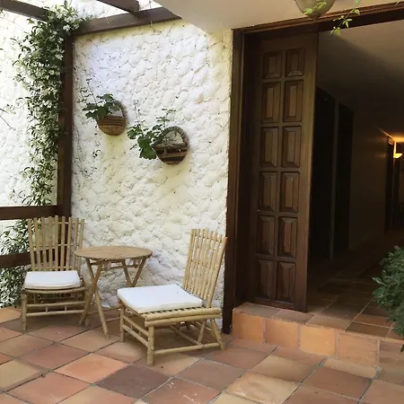 Happy Caretta Πανσιόν 3*