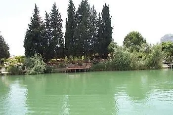 Πανσιόν Happy Caretta 3*