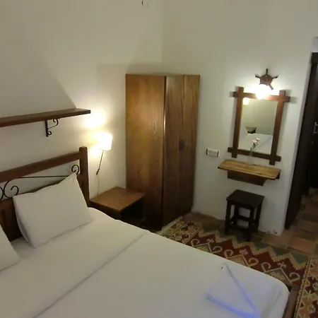 ゲストハウス Happy Caretta 3*