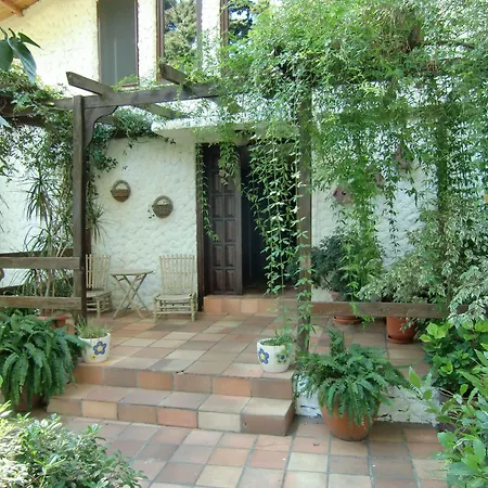 Guest house Happy Caretta 3*